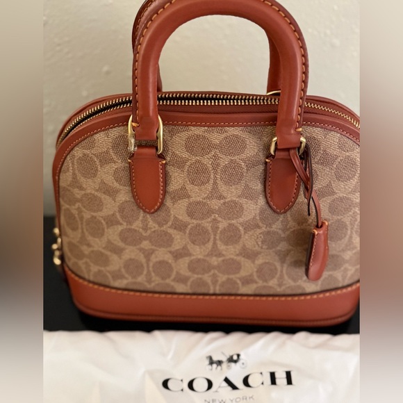 Coach Revel Bag in Signature Canvas - Picture 7 of 8